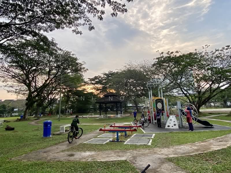 Rumah Teres 2 Tingkat untuk Dijual di Seksyen 15 (Bangi) - Hani Nordin - Exterior - PropertyGuru.com.my