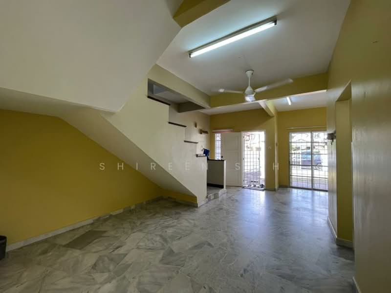 2-storey Terraced House for Sale in Subang (Selangor) - Shireen Soh - Living Room - PropertyGuru.com.my