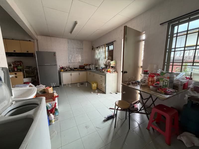 2-storey Terraced House for Sale in Taman Pelangi (Johor Bahru) - William Tay - Kitchen - PropertyGuru.com.my