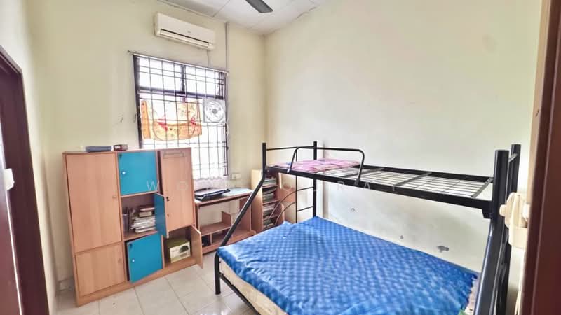 2-storey Terraced House for Sale in Bandar Putra (Kulai) - Wong Ouray - Bedroom - PropertyGuru.com.my
