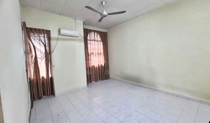 2-storey Terraced House for Sale in Bandar Putra (Kulai) - Wong Ouray - Interior - PropertyGuru.com.my