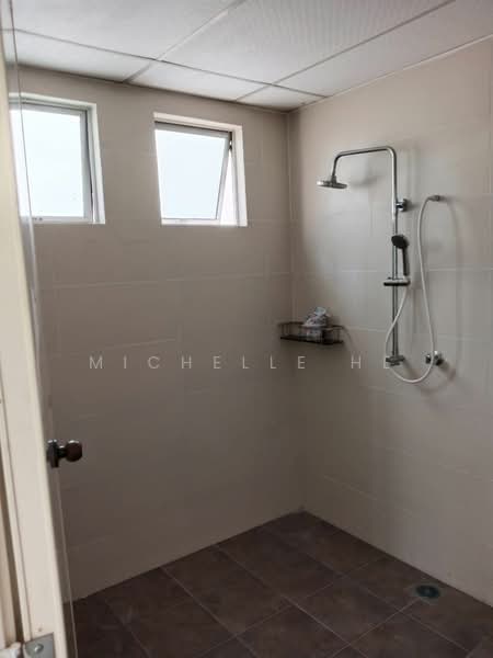 Shop / Office for Rent in Taman Impian Emas (Skudai) - Michelle He - Bathroom - PropertyGuru.com.my