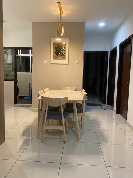 Condominium for Rent at Paraiso Residence @ The Earth - Chun Wei - Dining Room - PropertyGuru.com.my