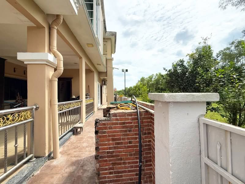 2-storey Terraced House for Sale in Bandar Nusaputra (Puchong) - Izzah Alias - PropertyGuru.com.my
