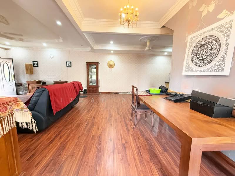 2-storey Terraced House for Sale in Bandar Nusaputra (Puchong) - Izzah Alias - PropertyGuru.com.my