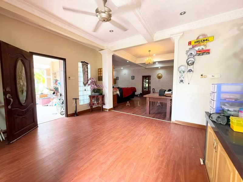 2-storey Terraced House for Sale in Bandar Nusaputra (Puchong) - Izzah Alias - PropertyGuru.com.my