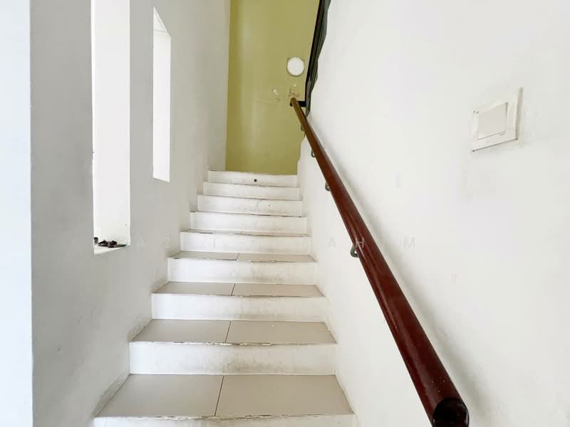 2-storey Terraced House for Sale in Kampung Paya Jaras Tengah (Sungai Buloh) - Azli Ibrahim - Interior - PropertyGuru.com.my