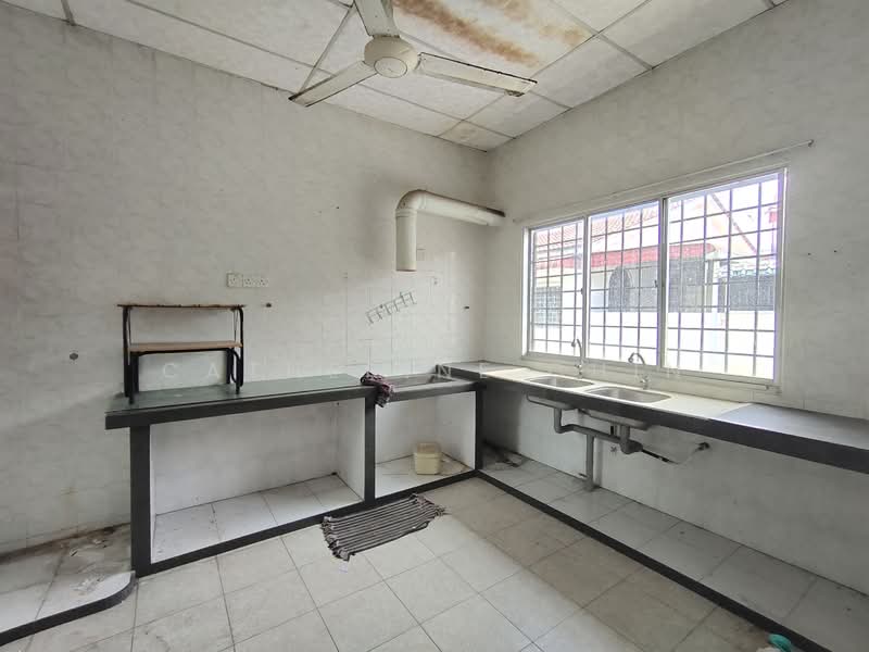 1-storey Terraced House for Sale in Ipoh (Perak) - Catherine Chin - Kitchen - PropertyGuru.com.my
