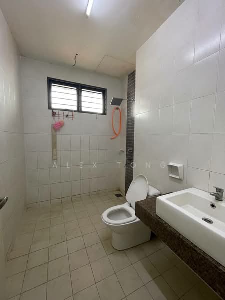 2-storey Terraced House for Sale in Alam Impian (Shah Alam) - Alex Tong - Bathroom - PropertyGuru.com.my