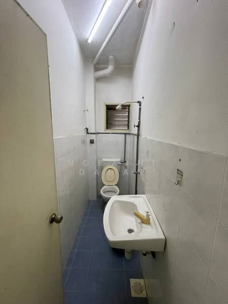 Pangsapuri Kasturi Tiara untuk Untuk Dijual - RM 280,000, Mac 2026 - Bathroom - PropertyGuru.com.my