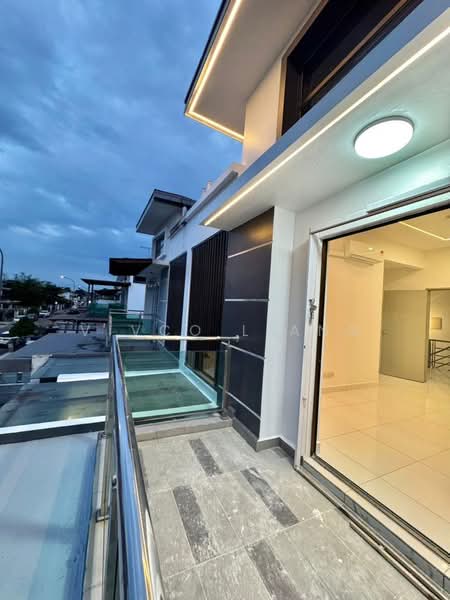 2-storey Terraced House for Sale in Taman Bestari Indah (Ulu Tiram) - Vivco Liang - PropertyGuru.com.my