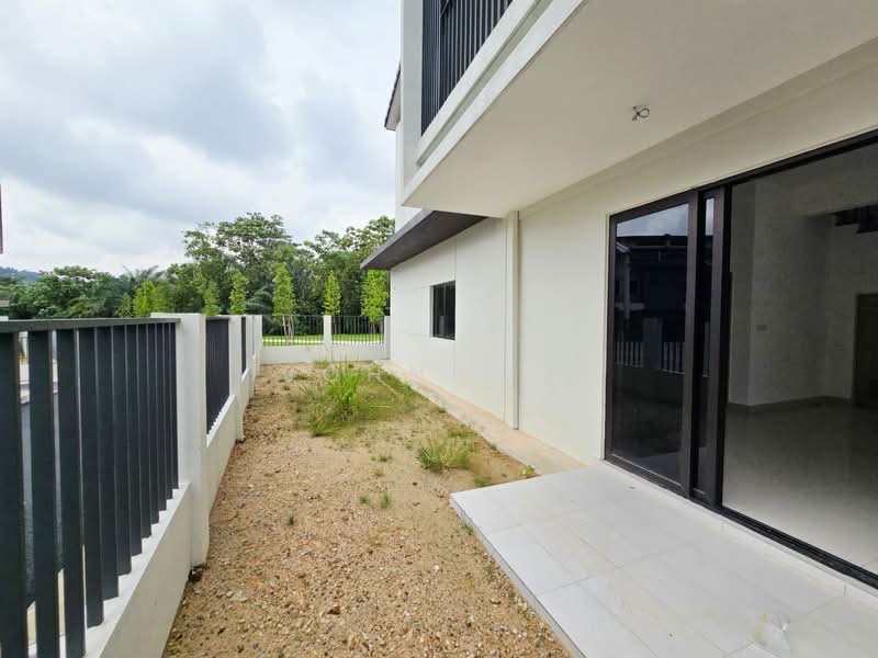 2-storey Terraced House for Sale in Bandar Kinrara Seksyen 8 (Bandar Kinrara) - John Lee - Exterior - PropertyGuru.com.my