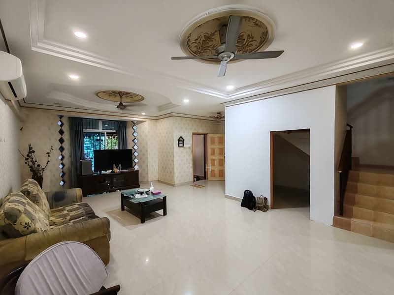 Taman Nusa Bestari untuk Untuk Dijual - RM 730,000, Feb 2026 - Living Room - PropertyGuru.com.my
