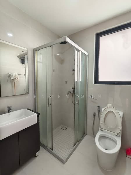Condominium for Rent at Bay Point @ Country Garden Danga Bay - Jensen Goh - Bathroom - PropertyGuru.com.my