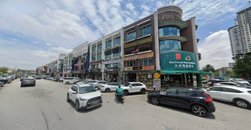 Shop for Rent in Bandar Puteri Puchong (Puchong) - ViiVii Lim - Exterior - PropertyGuru.com.my