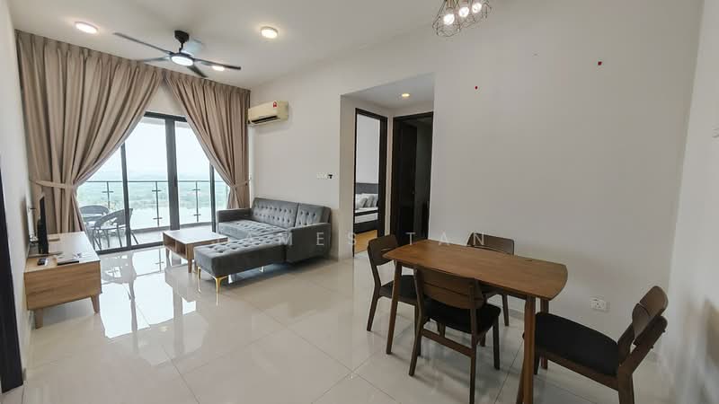 Royal Strand @ Country Garden Danga Bay untuk Untuk Disewa - RM 2,400 /bulan, Mac 2026 - Living Room - PropertyGuru.com.my