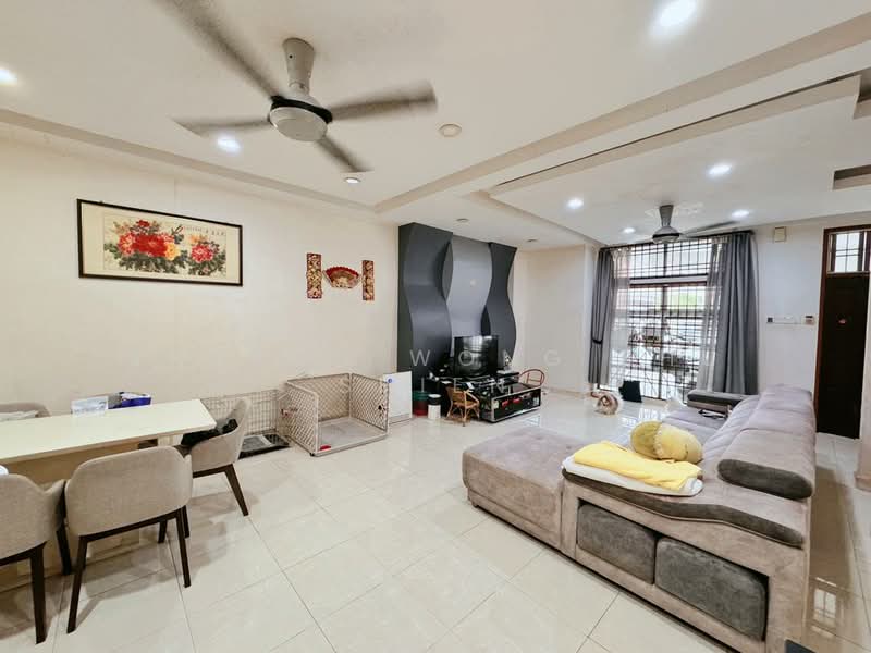 2-storey Terraced House for Sale in Austin Perdana (Tebrau) - Sharon Wong Shu Shien - Living Room - PropertyGuru.com.my