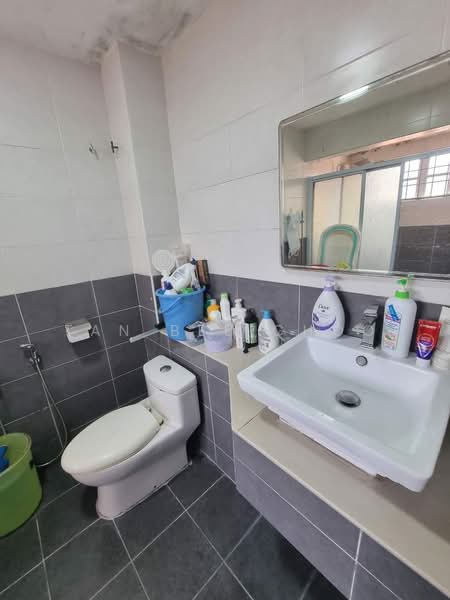 BP11 untuk Untuk Dijual - RM 800,000, Feb 2026 - Bathroom - PropertyGuru.com.my