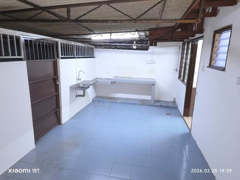 2-storey Terraced House for Rent in Kapar (Selangor) - Lue . - Kitchen - PropertyGuru.com.my