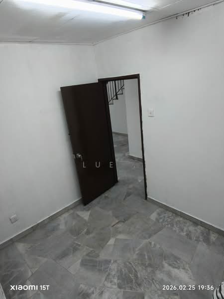 2-storey Terraced House for Rent in Kapar (Selangor) - Lue . - Interior - PropertyGuru.com.my