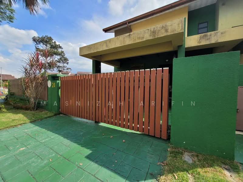 2-storey Terraced House for Sale in Shah Alam (Selangor) - Masnizah Arifin - Exterior - PropertyGuru.com.my