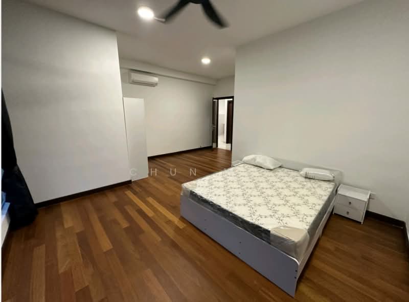 Condominium for Rent at Paraiso Residence @ The Earth - Chun Wei - Bedroom - PropertyGuru.com.my