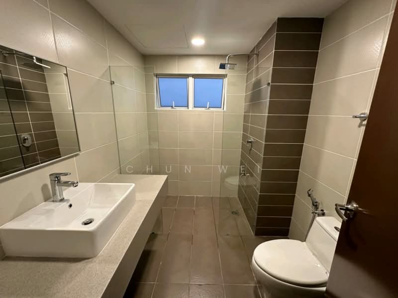 Condominium for Rent at Paraiso Residence @ The Earth - Chun Wei - Bathroom - PropertyGuru.com.my