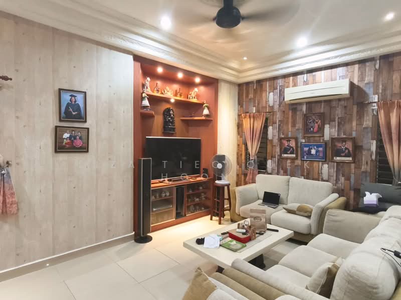 Semi-Detached House for Sale in Petaling Jaya (Selangor) - Liza Tieo Quek Hoon - Living Room - PropertyGuru.com.my