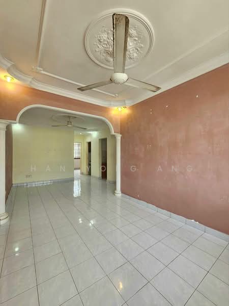 Bandar Seri Alam untuk Untuk Dijual - RM 295,000, Feb 2026 - Living Room - PropertyGuru.com.my