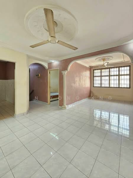 Bandar Seri Alam untuk Untuk Dijual - RM 295,000, Feb 2026 - Living Room - PropertyGuru.com.my