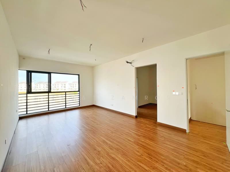 Sejati Lakeside 2 untuk Untuk Dijual - RM 2,000,000, Mac 2026 - Living Room - PropertyGuru.com.my