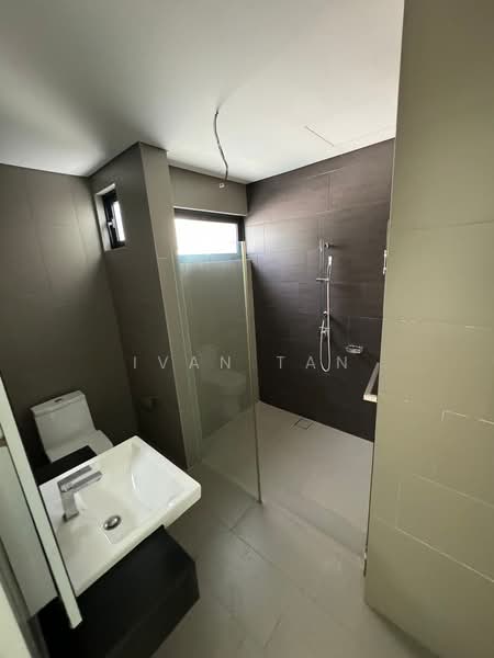 Bungalow for Sale in Taman Danau Desa (Taman Desa) - Ivan Tan - Bathroom - PropertyGuru.com.my