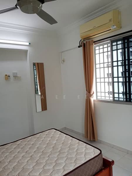 Taman Pekaka Apartment untuk Untuk Disewa - RM 1,600 /bulan, Feb 2026 - Bedroom - PropertyGuru.com.my