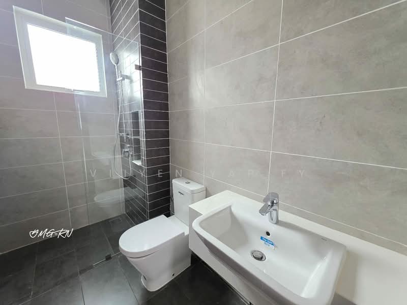 Semi-Detached House for Sale in Petaling Jaya (Selangor) - VIIYEN YAP FY - Bathroom - PropertyGuru.com.my