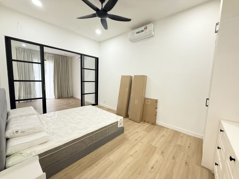Semi-Detached House for Sale in Rawang (Selangor) - Chloe Kok - Bedroom - PropertyGuru.com.my