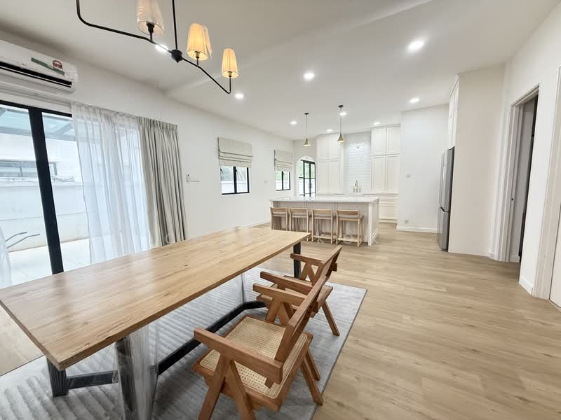 Semi-Detached House for Sale in Rawang (Selangor) - Chloe Kok - Dining Room - PropertyGuru.com.my