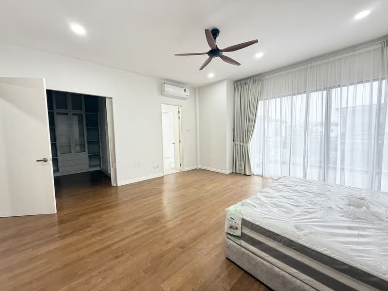 Semi-Detached House for Sale in Rawang (Selangor) - Chloe Kok - Bedroom - PropertyGuru.com.my