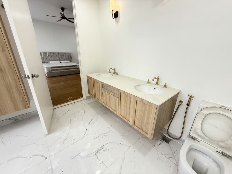 Semi-Detached House for Sale in Rawang (Selangor) - Chloe Kok - Bathroom - PropertyGuru.com.my
