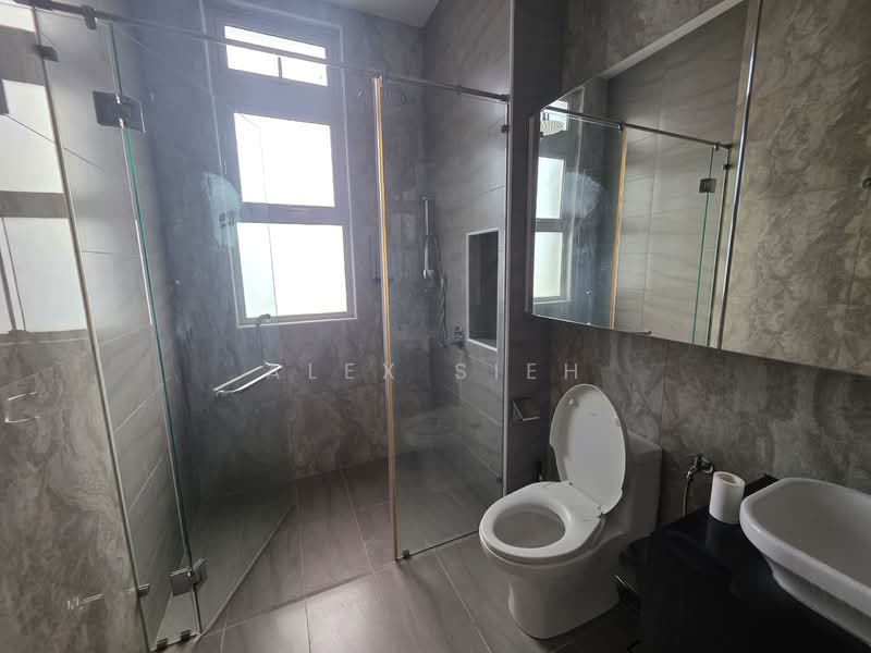 Eco Spring untuk Untuk Disewa - RM 4,400 /bulan, Mac 2026 - Bathroom - PropertyGuru.com.my