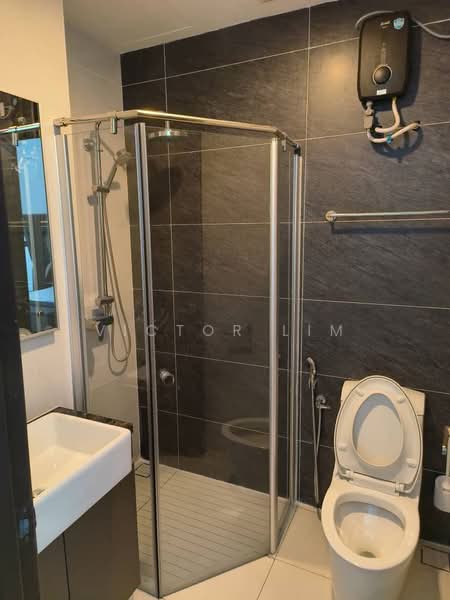 Condominium for Sale at Royal Strand @ Country Garden Danga Bay - Victor Lim - Bathroom - PropertyGuru.com.my