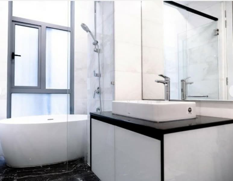 Service Residence for Sale at Royce Residence - Rony Yeo - Bathroom - PropertyGuru.com.my