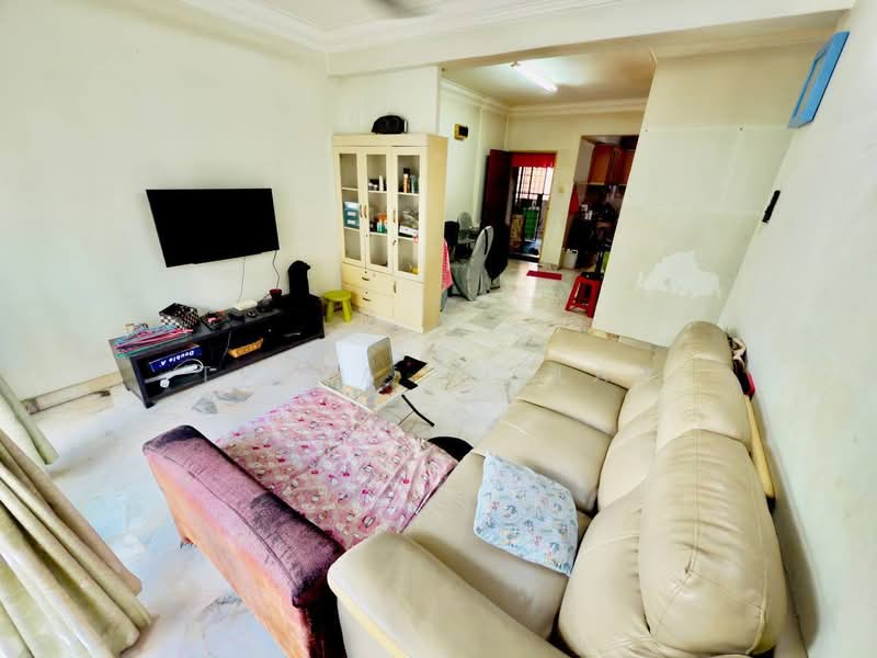 Apartment for Sale at Vista Lavender - Tasya Ruslan - Living Room - PropertyGuru.com.my