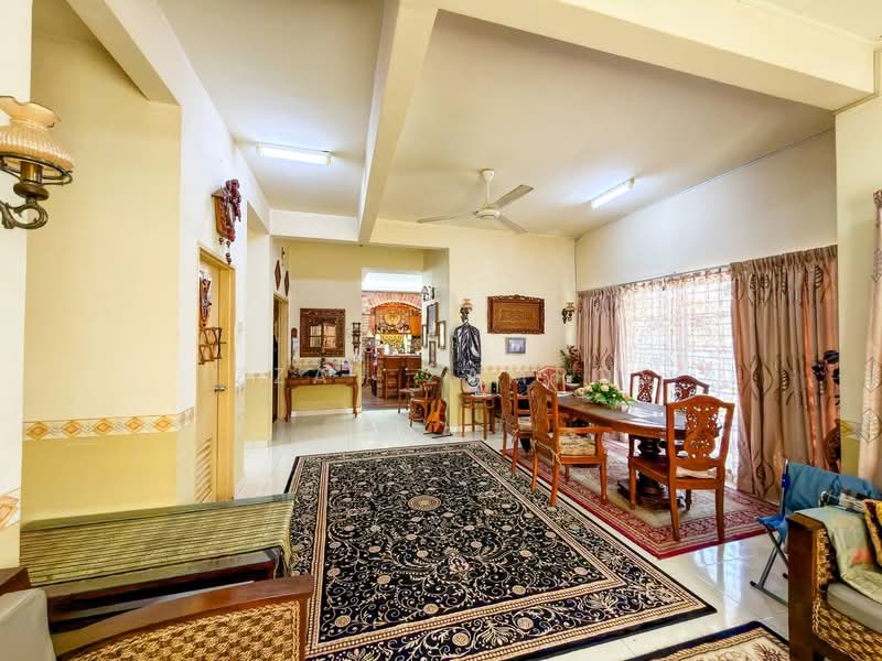 Bungalow for Sale in Nilai Impian (Nilai) - Izzat Zamros - Living Room - PropertyGuru.com.my