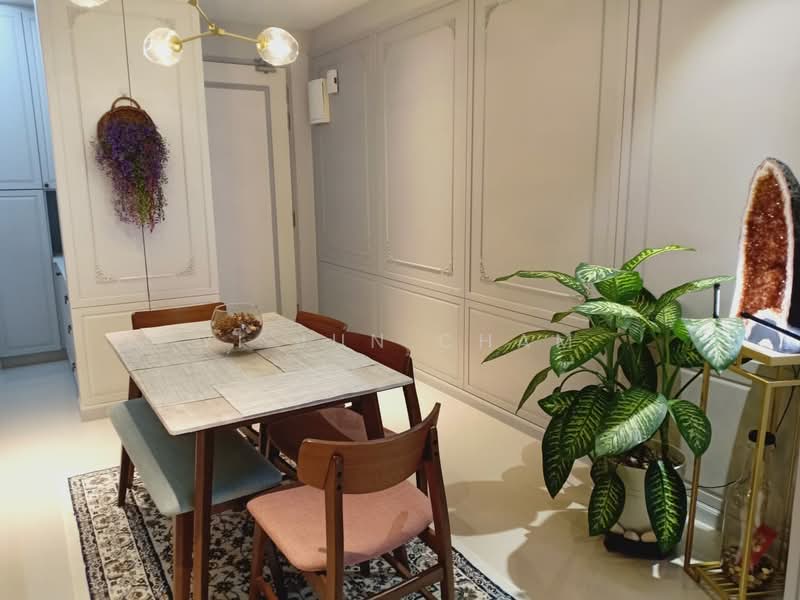 Service Residence for Sale at United Point (Residensi Berpadu) - Yi Jun Cham - Dining Room - PropertyGuru.com.my