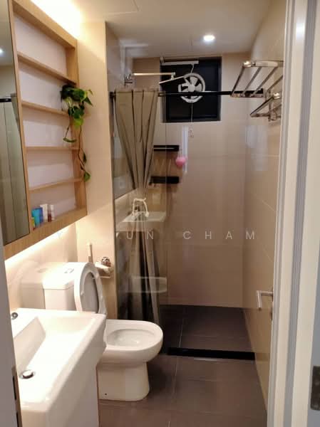 Service Residence for Sale at United Point (Residensi Berpadu) - Yi Jun Cham - Bathroom - PropertyGuru.com.my
