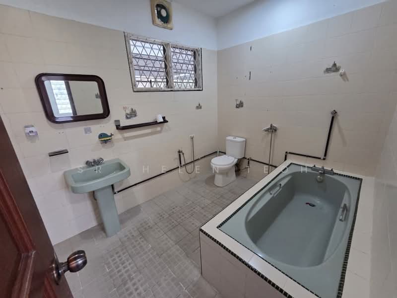 Lengkok Nunn untuk Untuk Dijual - RM 4,300,000, Apr 2026 - Master Bathroom - PropertyGuru.com.my