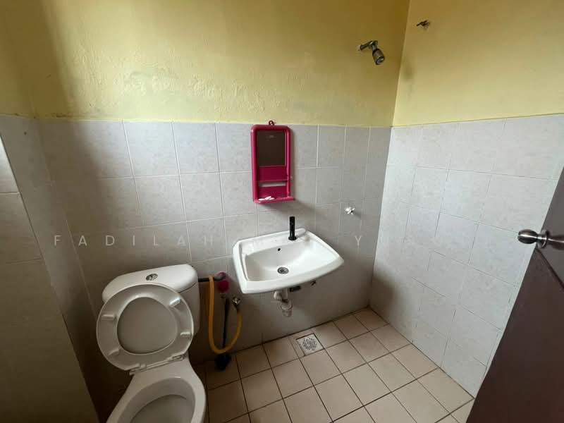 Bandar Tasik Puteri untuk Untuk Dijual - RM 370,000, Mac 2026 - Bathroom - PropertyGuru.com.my