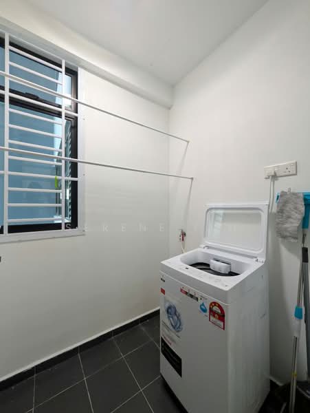 Service Residence for Sale at Sky Oasis Residence (Pangsapuri Oasis 1) - Serene Teh - Interior - PropertyGuru.com.my