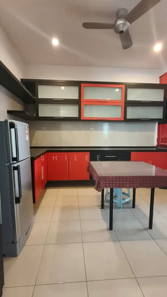 Bukit Indah Bukits Indahs untuk Untuk Disewa - RM 3,000 /bulan, Feb 2026 - Kitchen - PropertyGuru.com.my