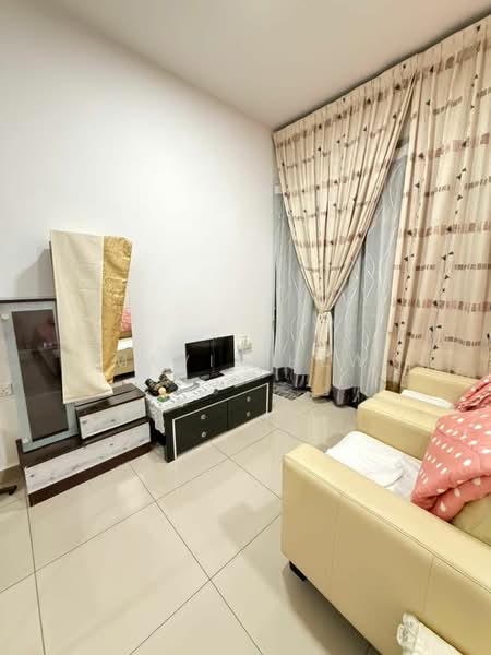 Condominium for Rent at KSL Residence 2 @ Kangkar Tebrau - Mavis Hew - Living Room - PropertyGuru.com.my